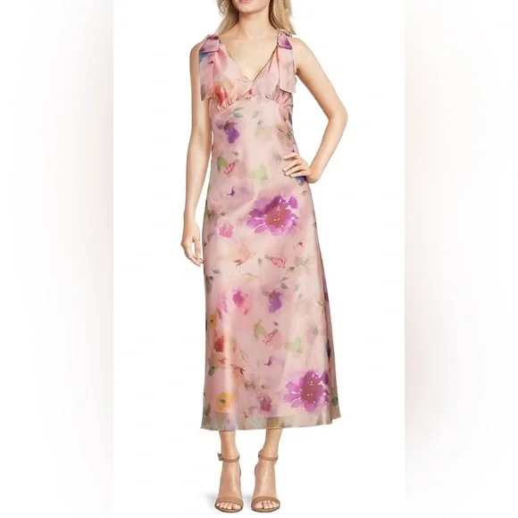 chinese dress ladies Amazon.com: Maison Tara Women's Long Sleeve Velvet Burnout Mock Neck Maxi  Dress,Blue,14 : Clothing, Shoes & Jewelry